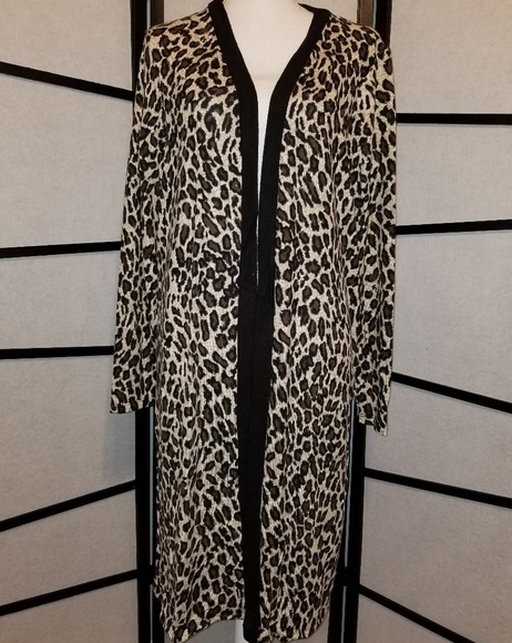 Leopard Long Length Cardigan with pockets - Picture 8 of 8